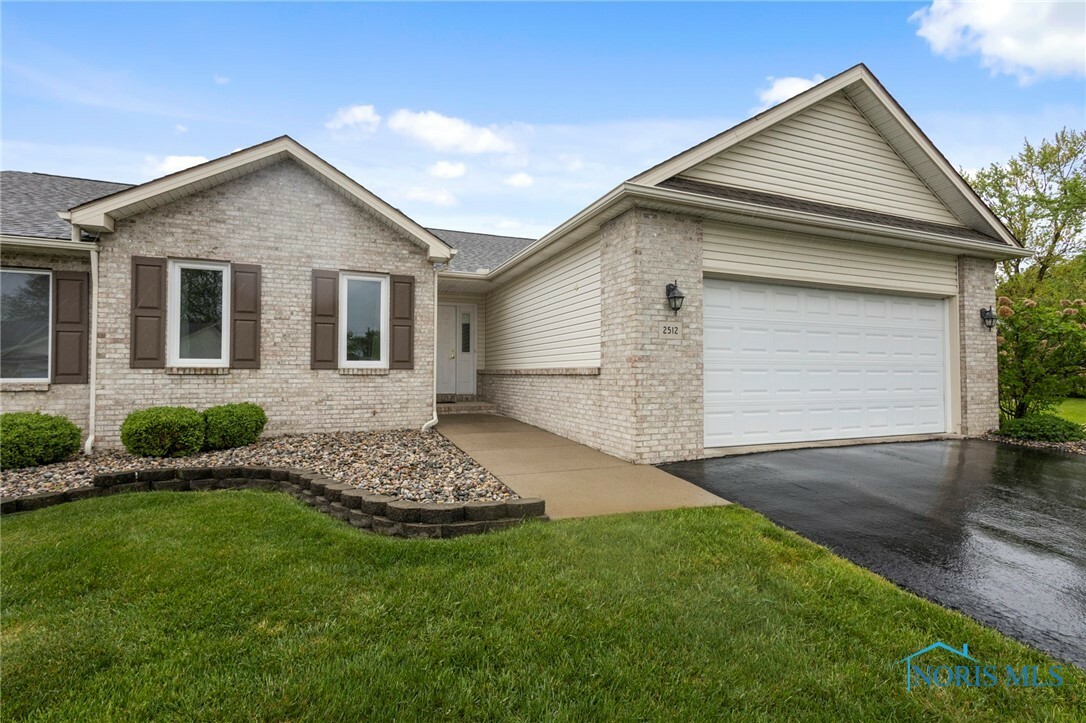 Property Photo: 2512 Villa West Drive OH 45840