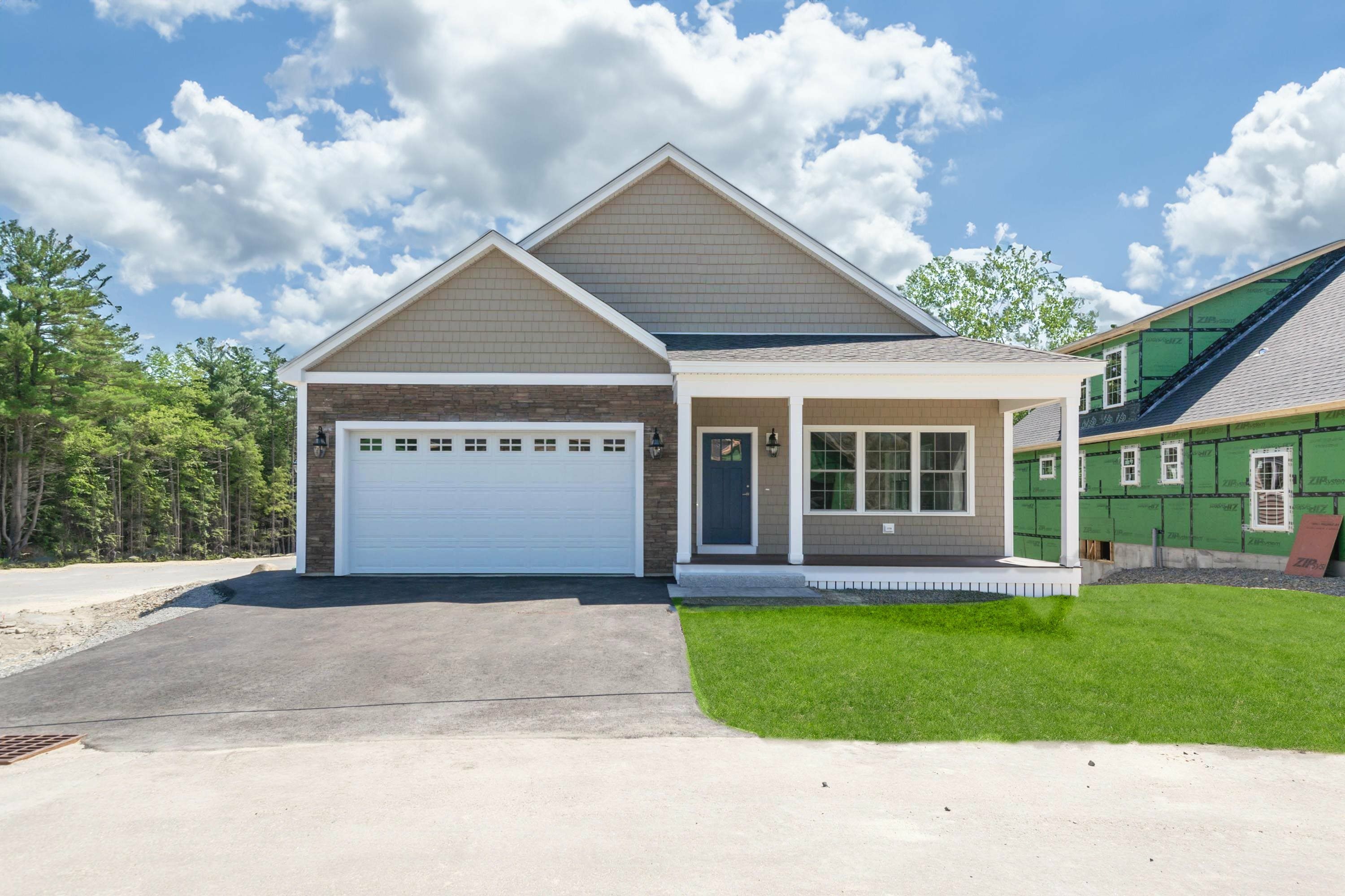 Property Photo: 50 Mulberry Commons NH 03042