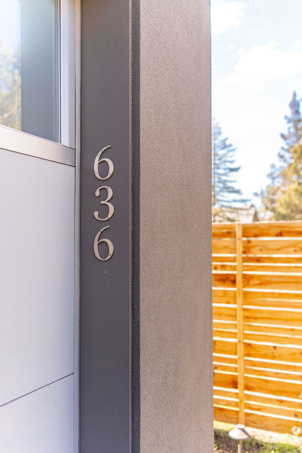Property Photo: 636 NW Portland Avenue OR 97703