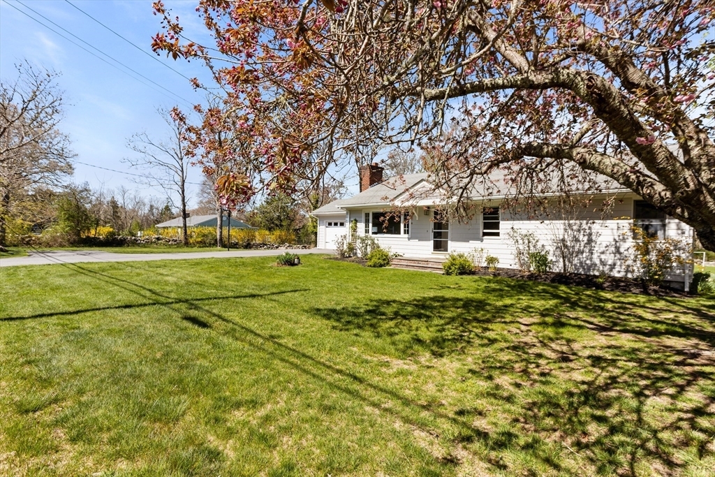 Property Photo: 386 Stone Church RI 02878