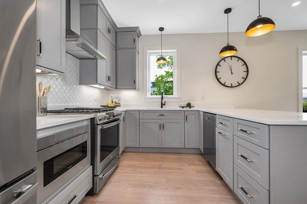 Property Photo:  13 Chestnut Street 1  MA 01880 