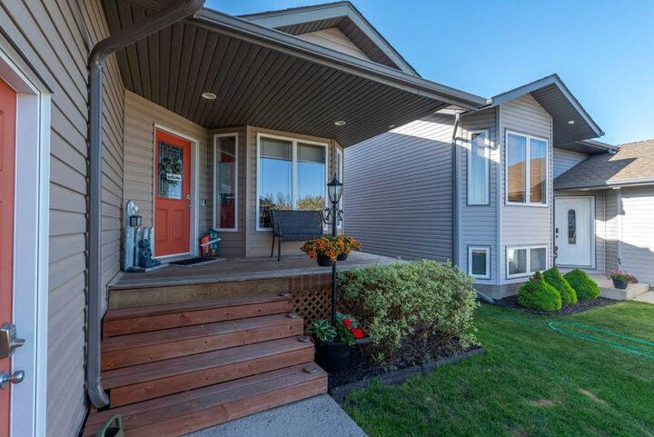 Property Photo:  6816 39A Street  AB T9V 1P1 