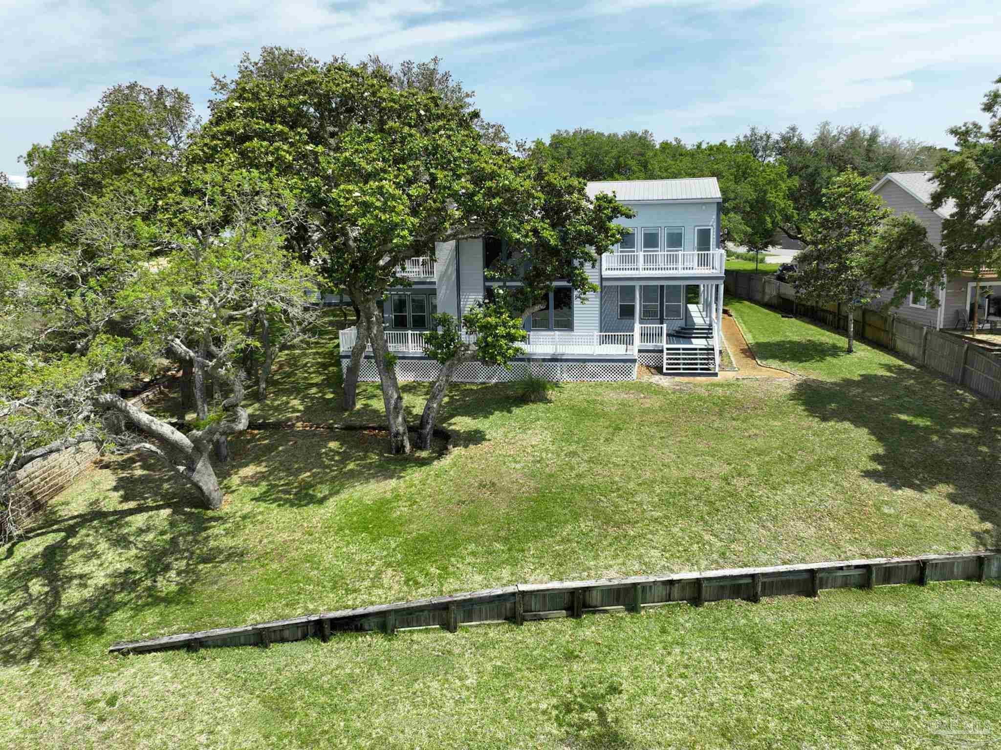 Property Photo:  2062 Blue View Ct  FL 32566 