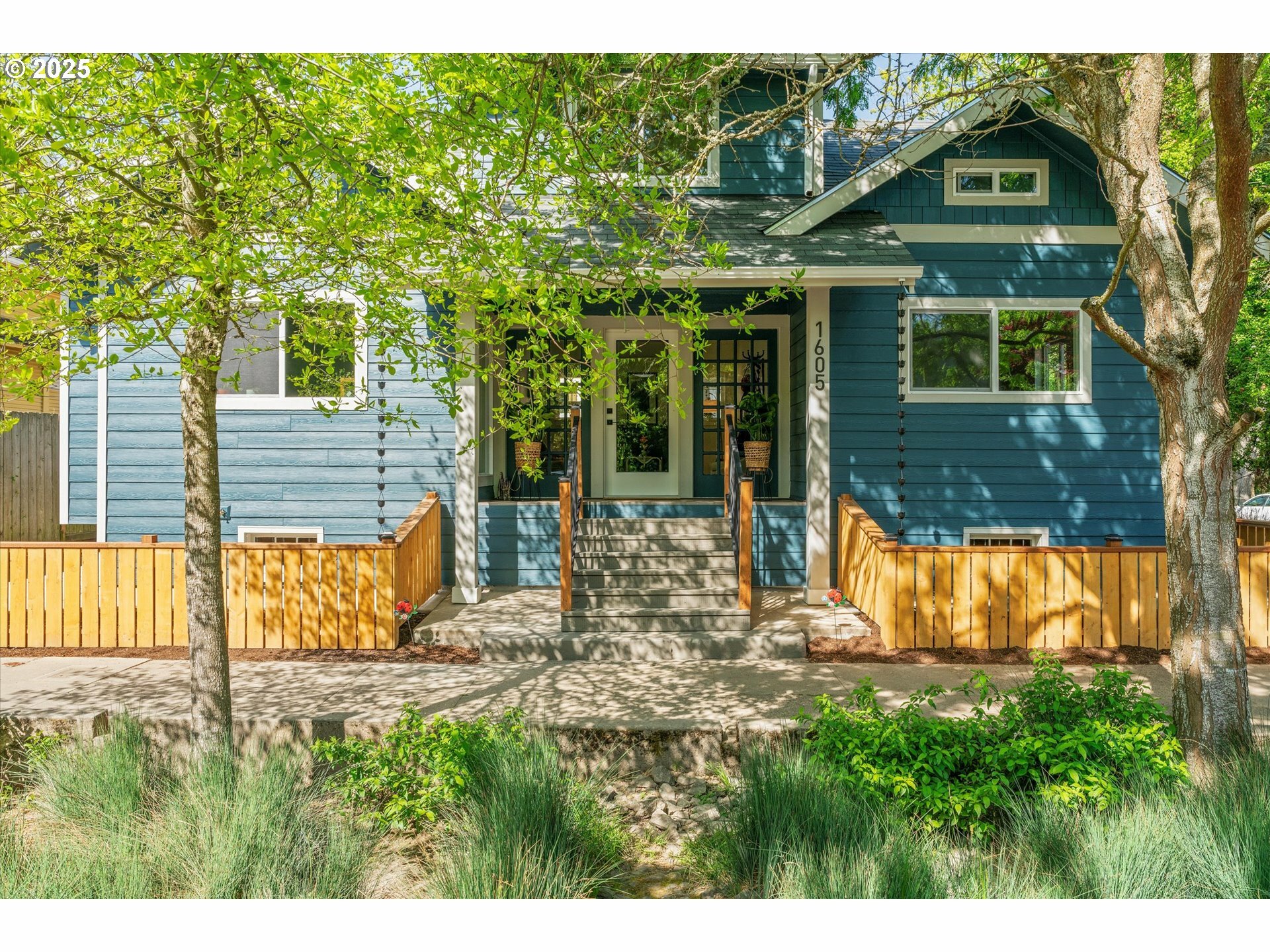1605 SE 46th Ave  Portland OR 97215 photo
