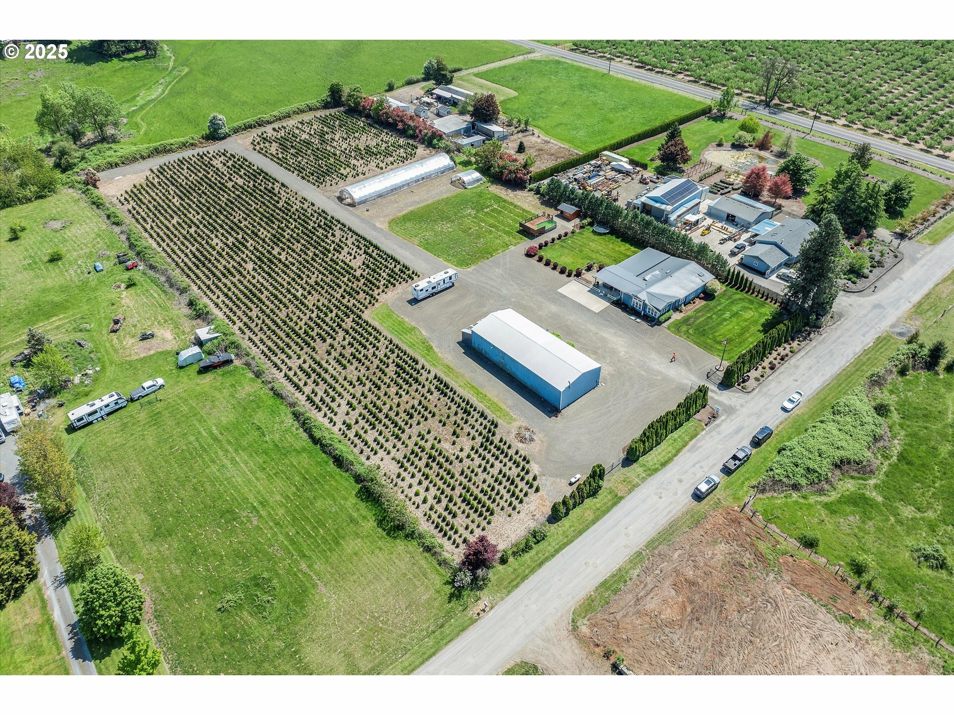 Property Photo: 24932 S Blundell Rd OR 97013
