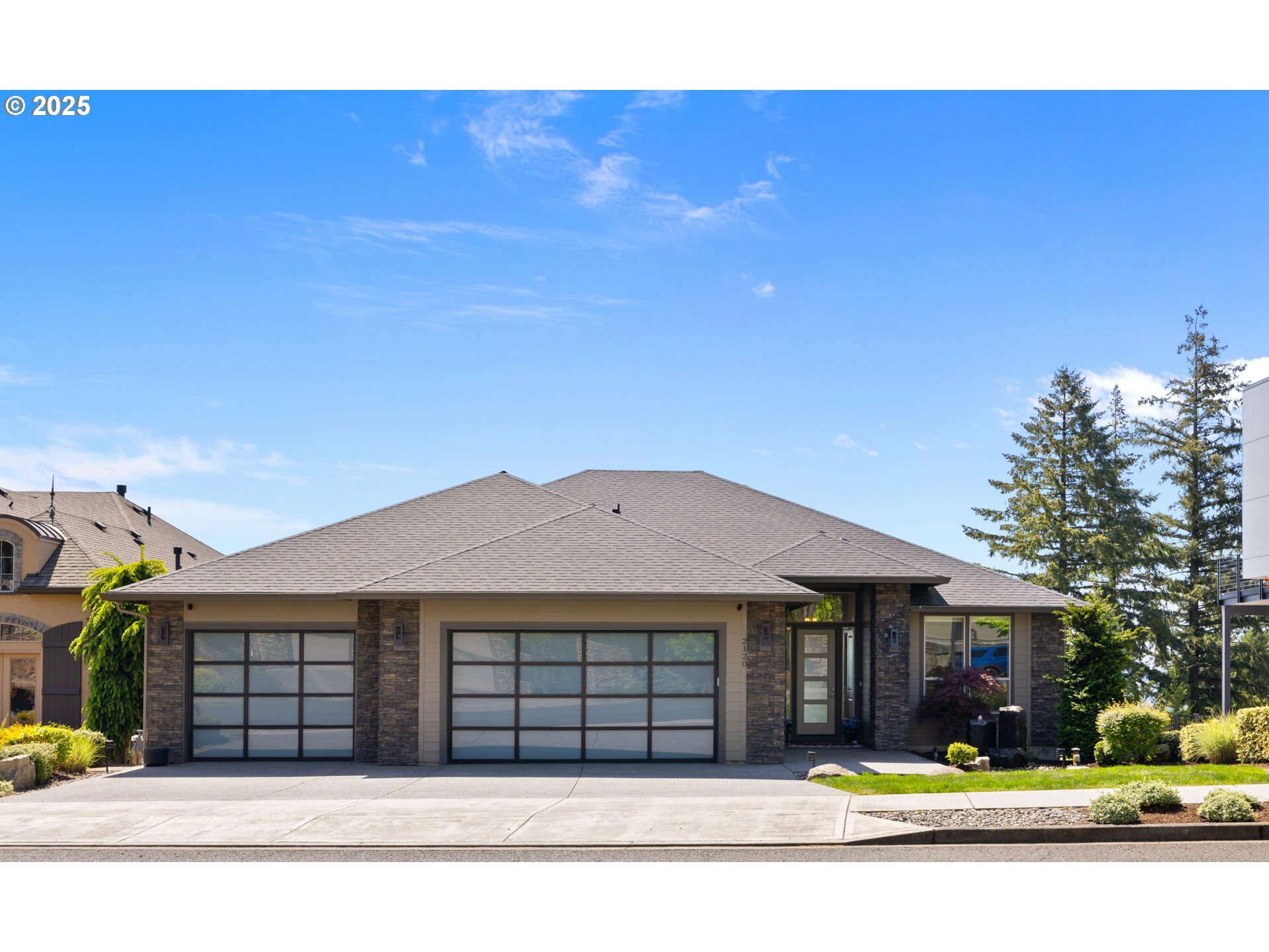 Property Photo: 2120 NW 7th Ave WA 98607