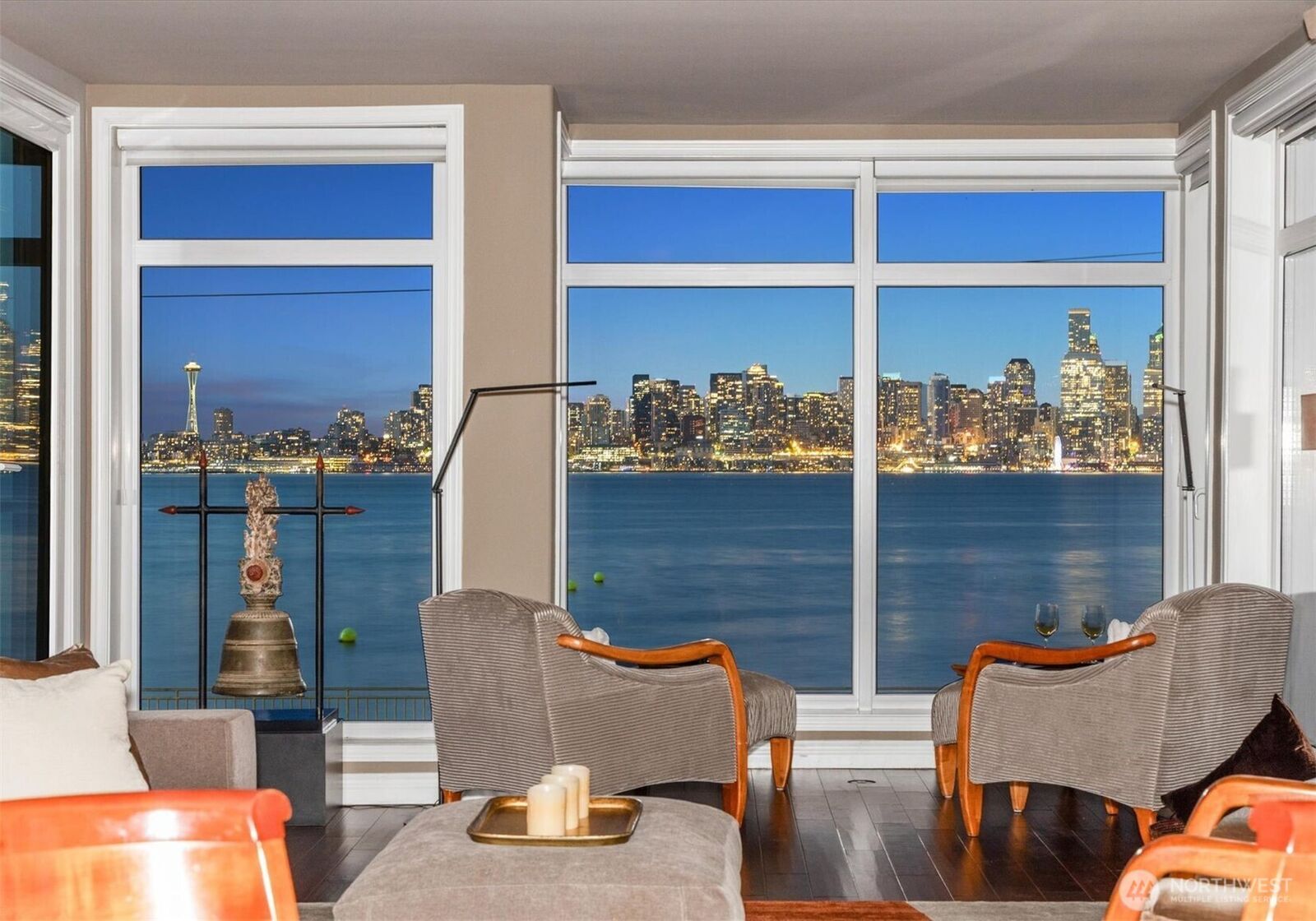 Property Photo: 1661 Harbor Avenue SW 203 WA 98126