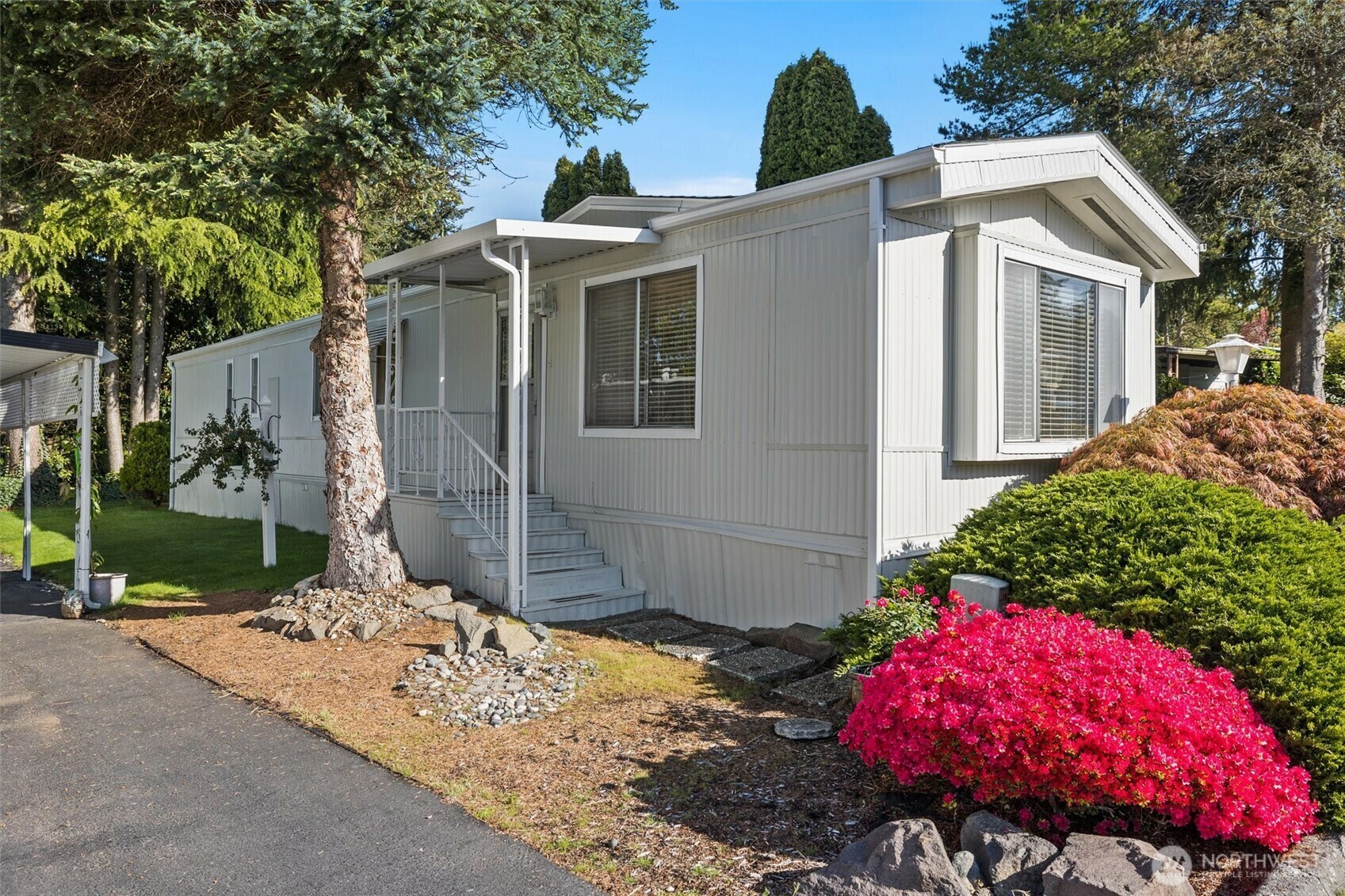 Property Photo: 4111 164th Street SW 61 WA 98087