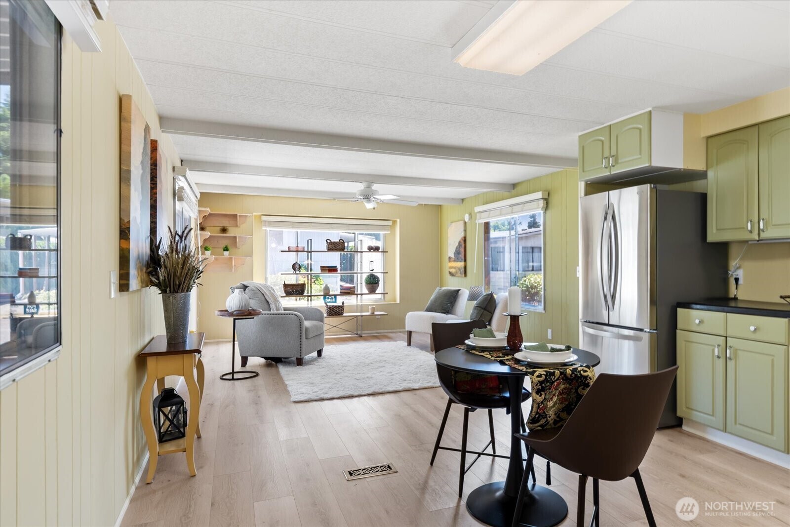 Property Photo: 4111 164th Street SW 61 WA 98087