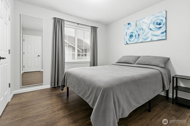 Property Photo: 2709 Maplewood Avenue 304 WA 98225