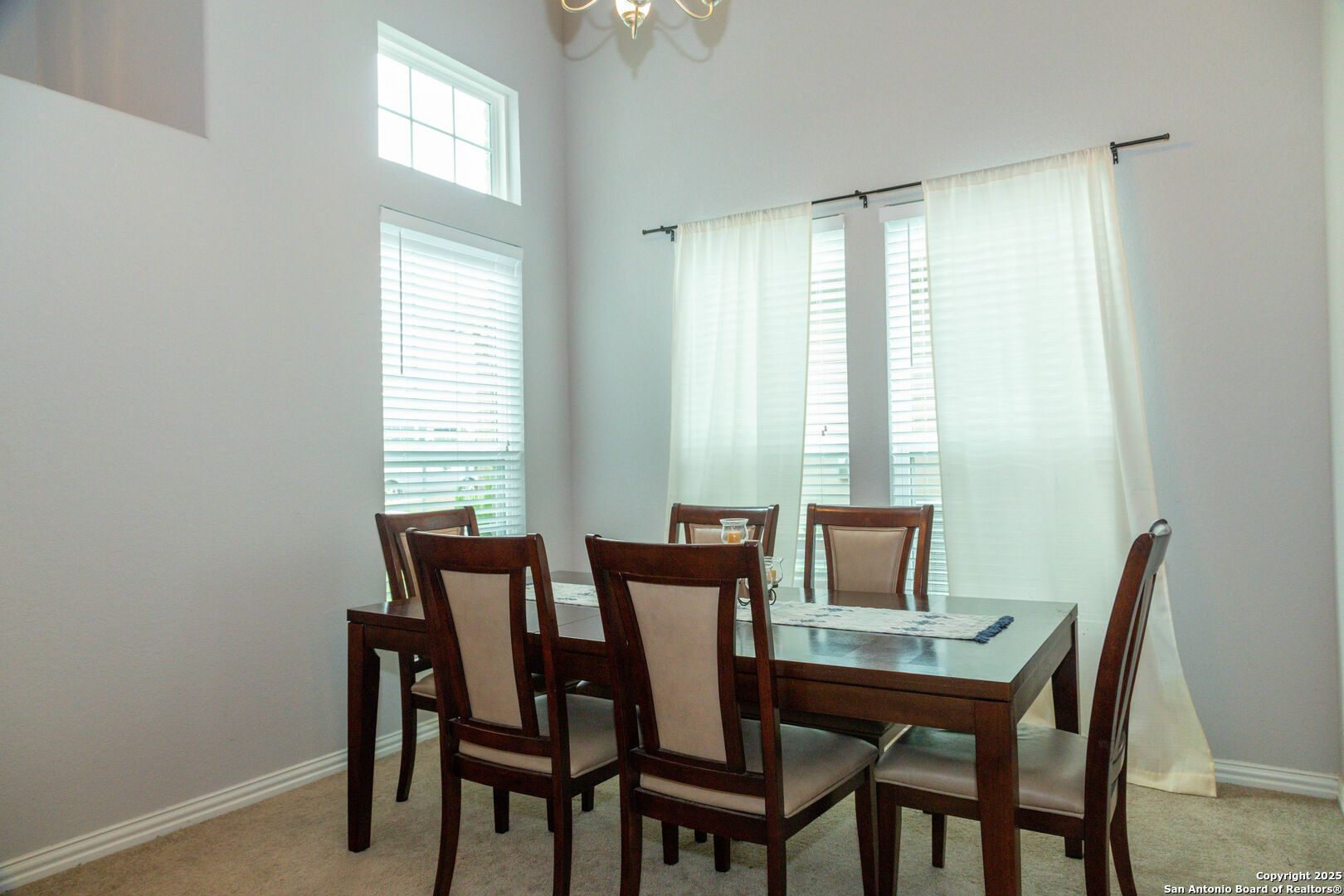 Property Photo: 8220 Robin Gate TX 78154
