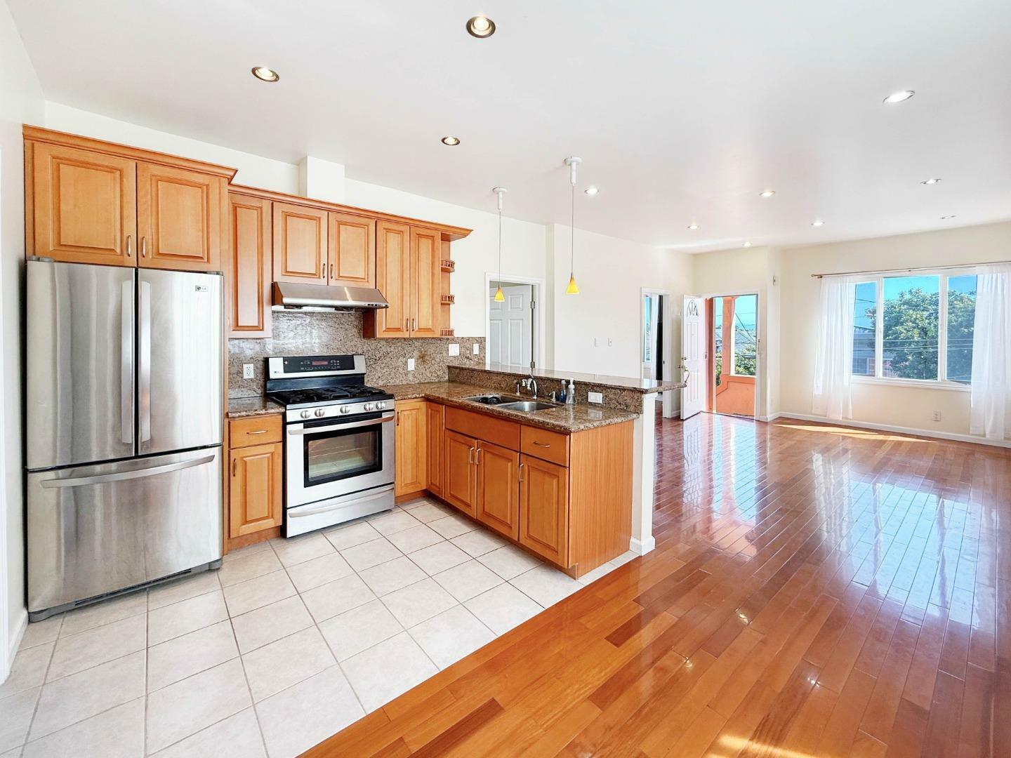 112 Congdon Street  San Francisco CA 94112 photo