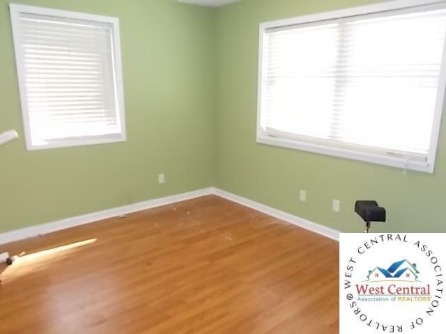 Property Photo: 117 E Jefferson MO 65301