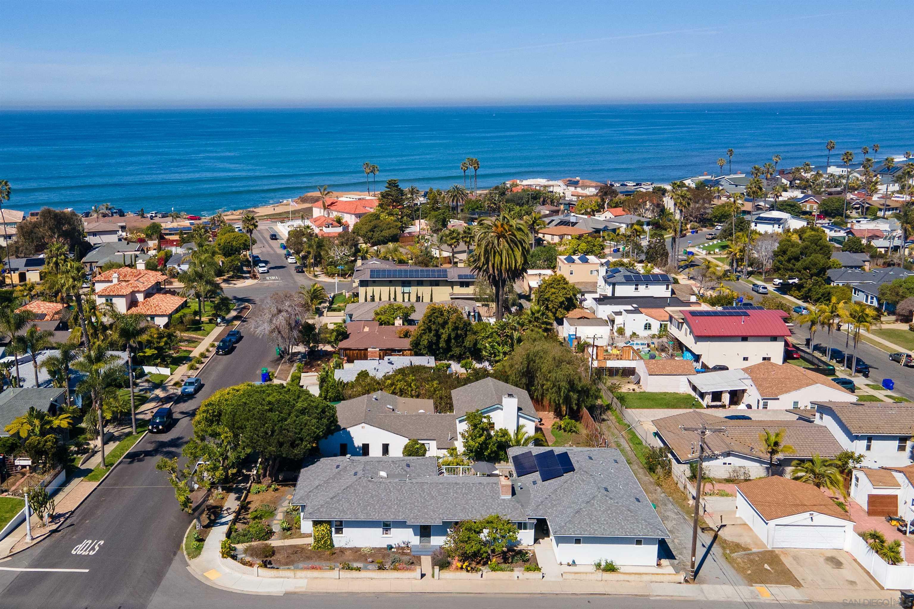 Property Photo: 4604 Osprey CA 92107