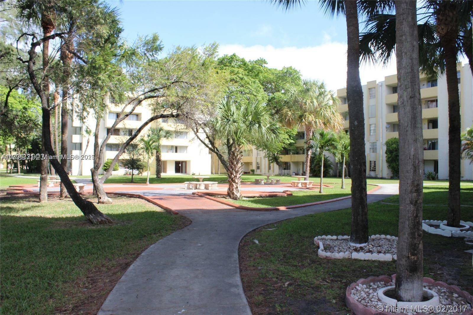 Property Photo: 10000 NW 80th Ct 2223 FL 33016