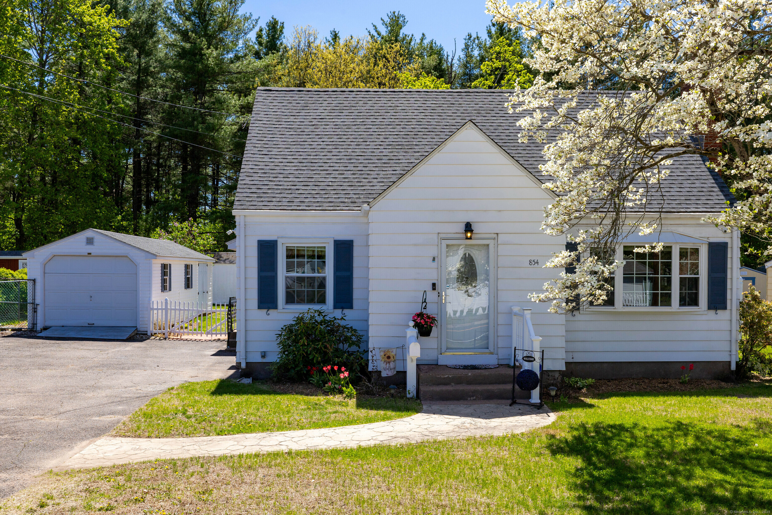 Property Photo: 854 Center Street CT 06040