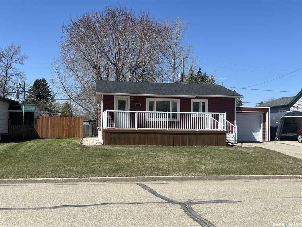 Property Photo: 7 Roberts Street SK S0C 2H0