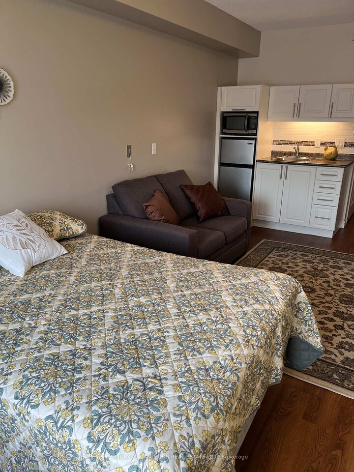 Photo de la propriété:  259 Hillcroft Street 332  ON L1G 8E4 