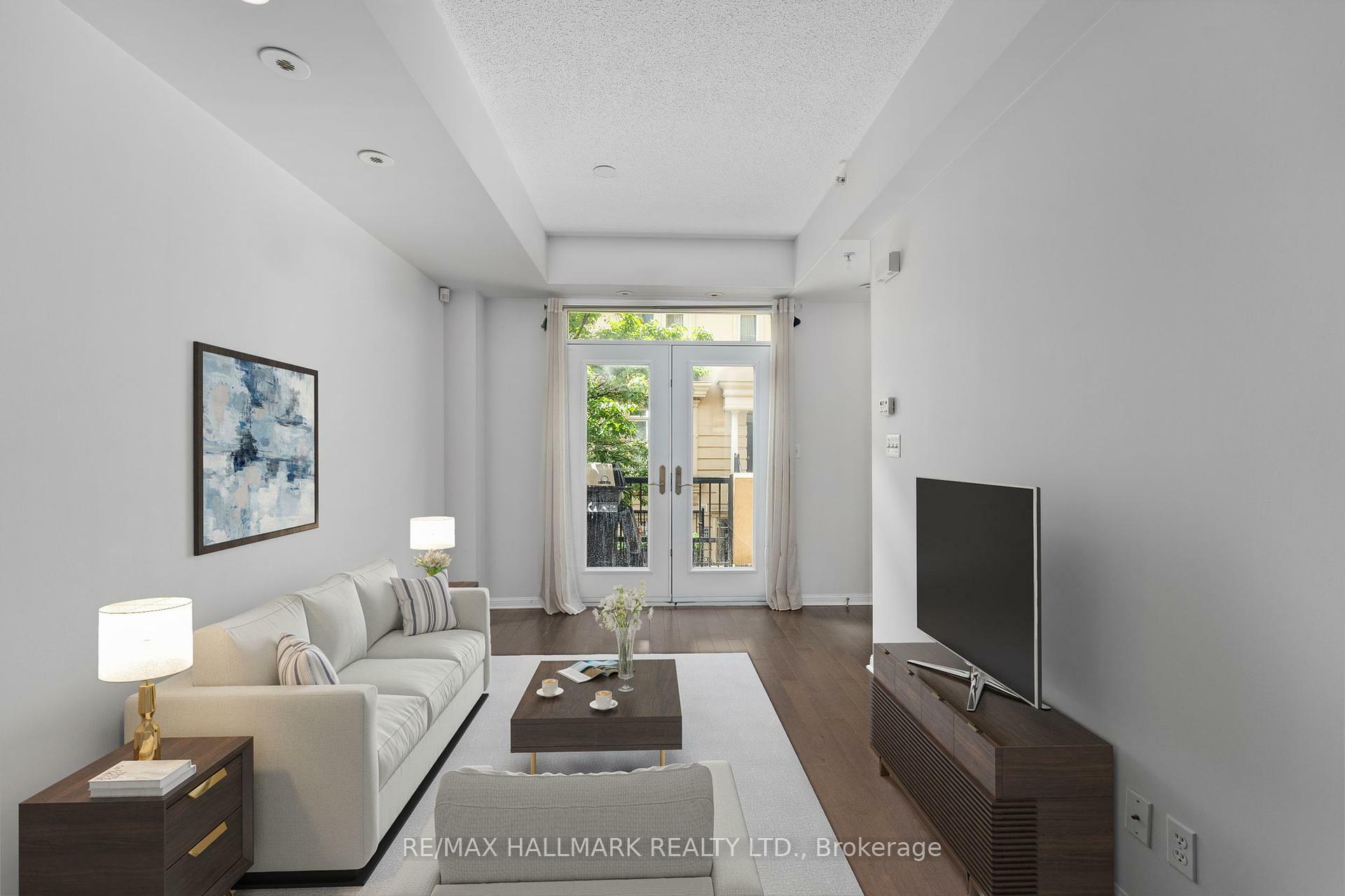 Property Photo: 78 Carr Street 31 ON M5T 1B7