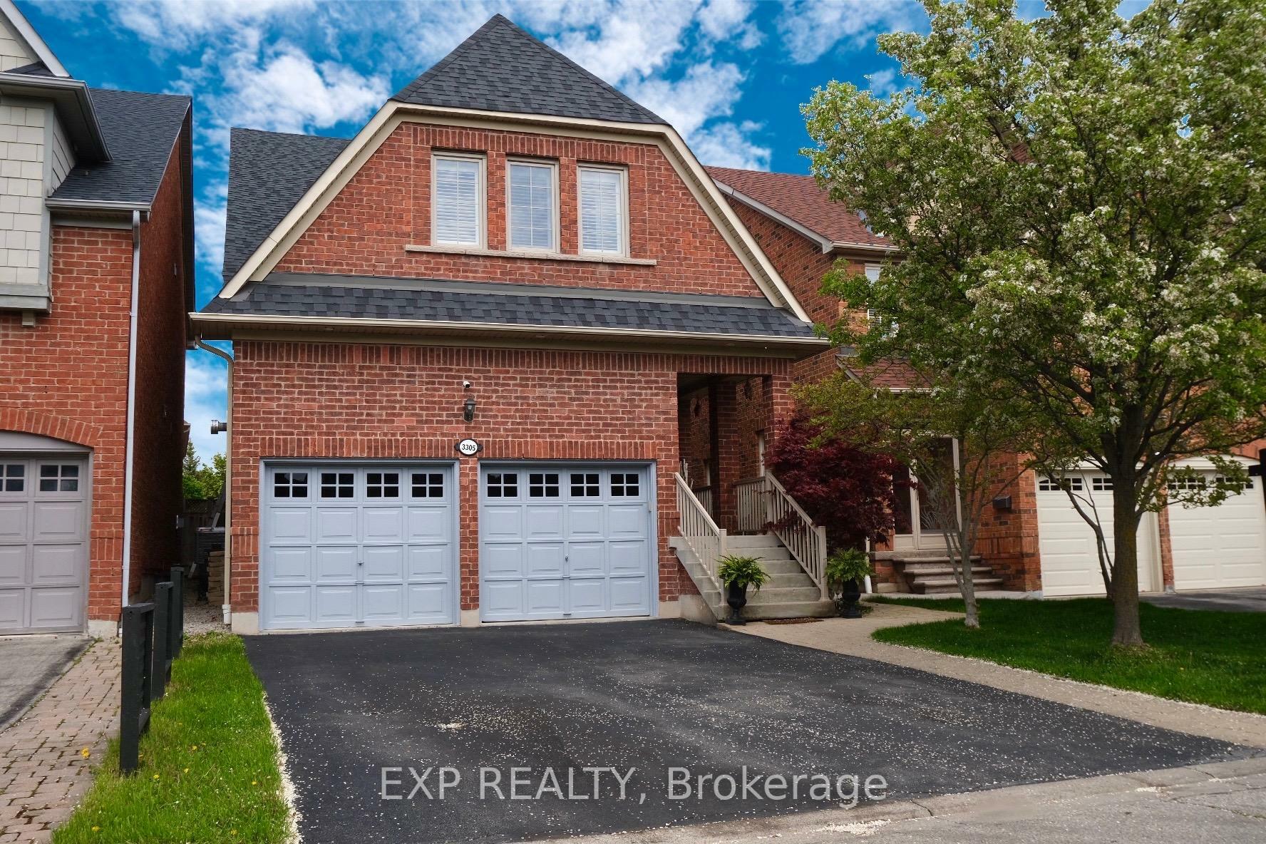 Property Photo: 3305 Weatherford Road ON L5M 7X8