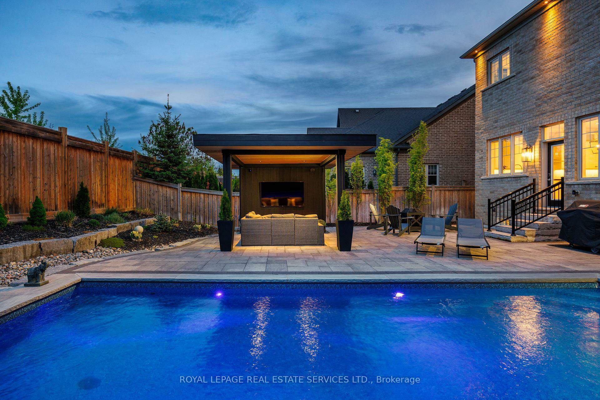 Photo de la propriété: 30 Britnell Court ON L7B 0P2