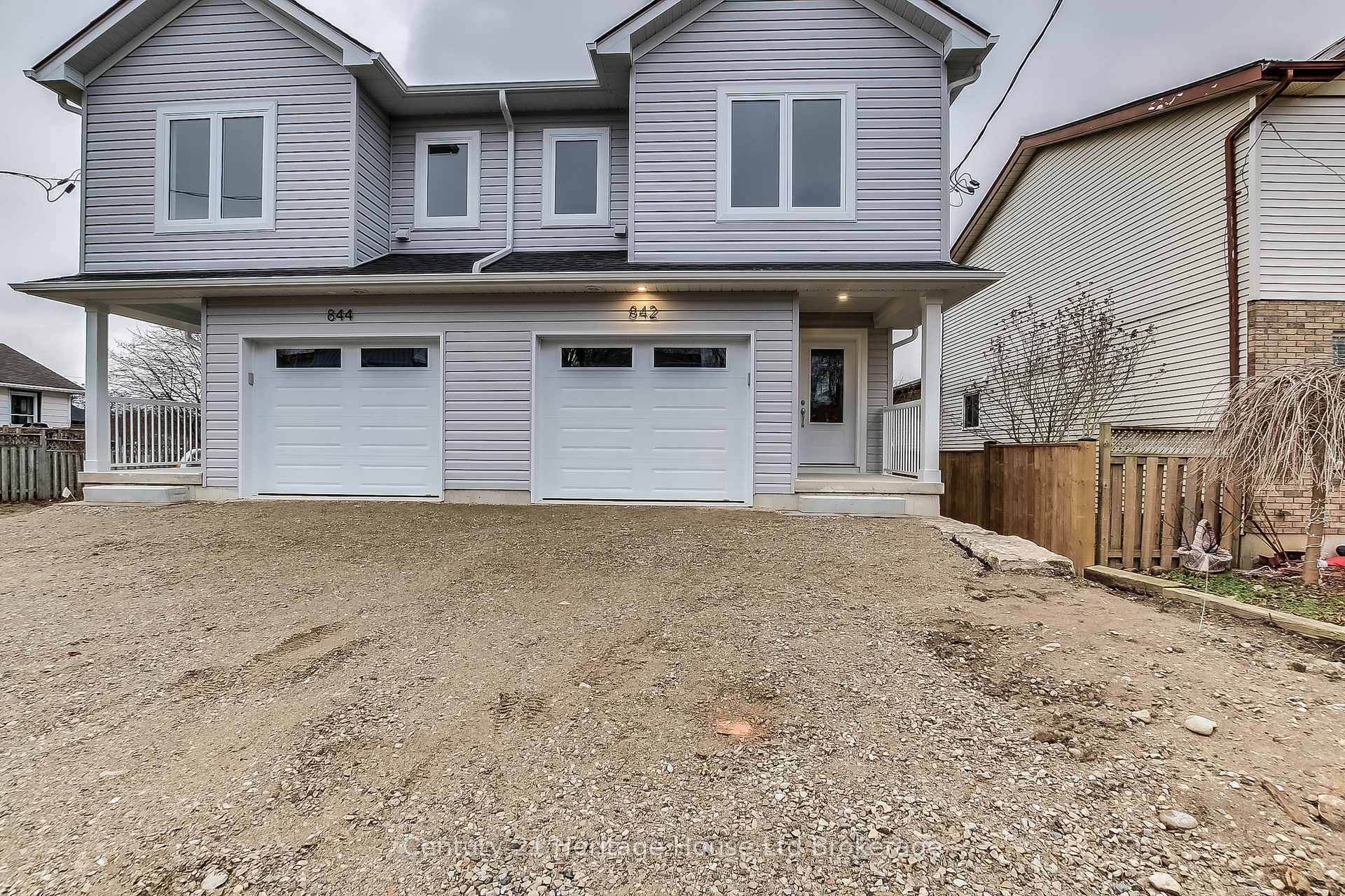 Photo de la propriété: 844 Water Street ON N4S 1S7