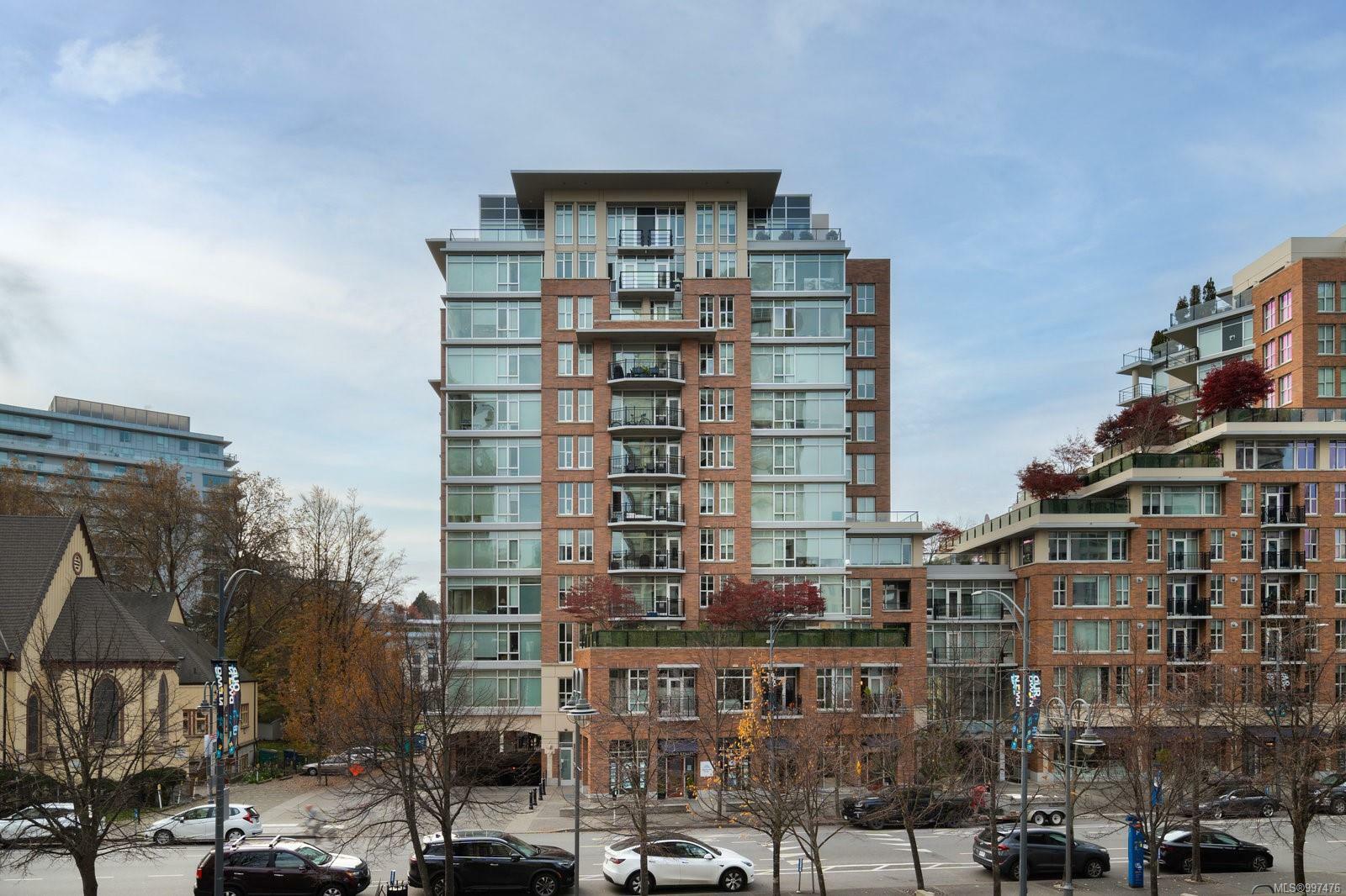 Property Photo: 737 Humboldt St S204 BC V8W 1B1