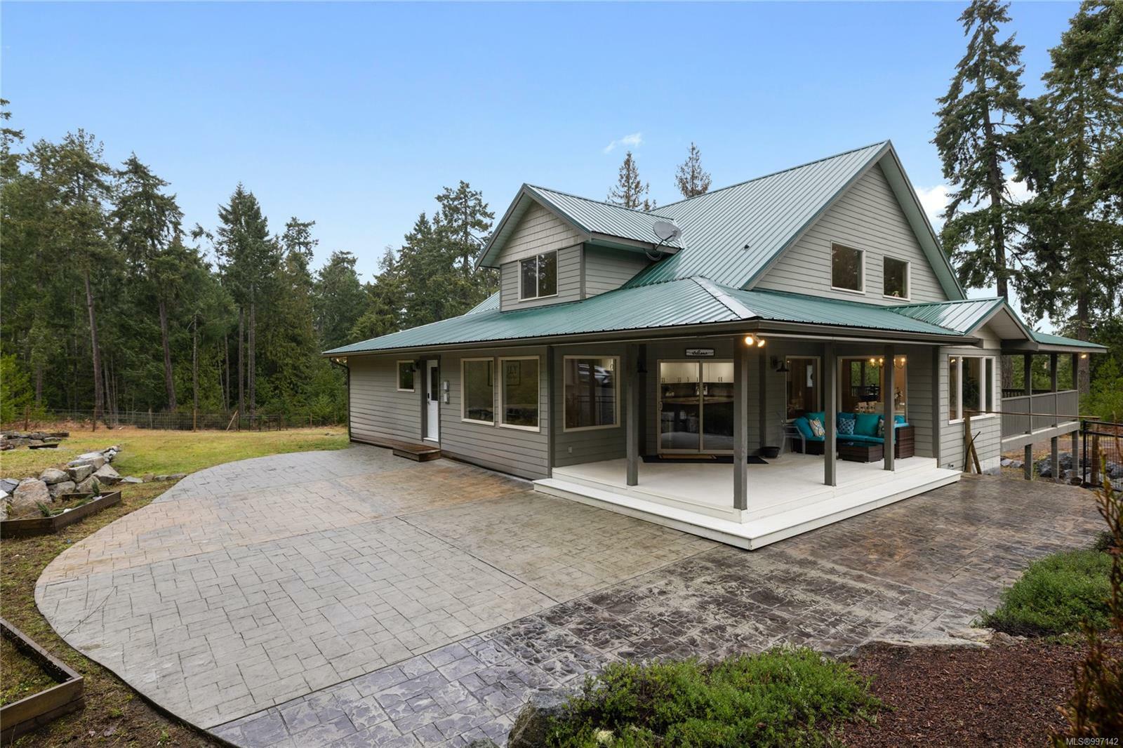 Property Photo:  907 Hemsworth Rd  BC V9K 1R3 
