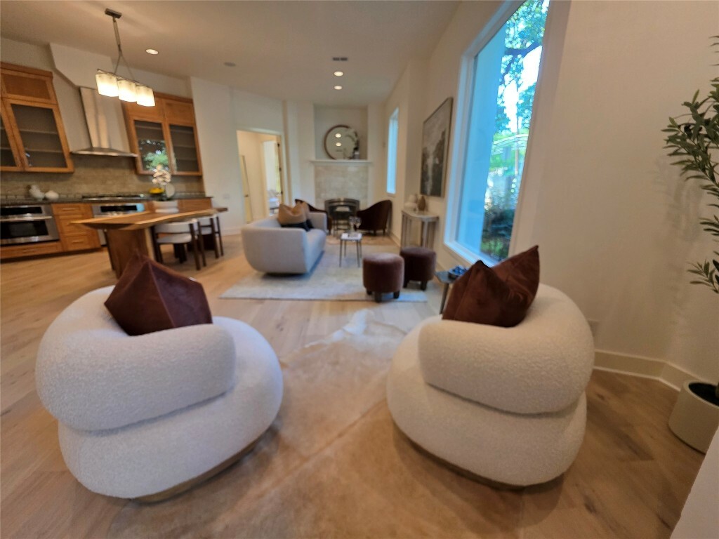3007 Windsor Road B  Austin TX 78703 photo