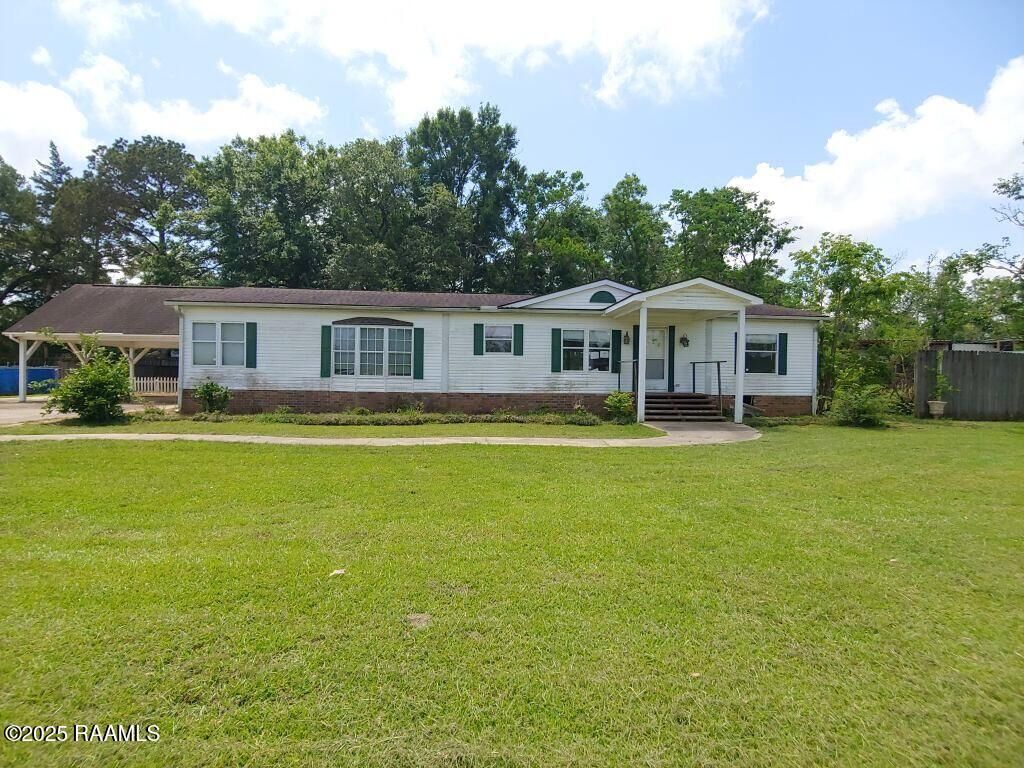 Property Photo:  109 Ray Pardue Road  LA 70529 
