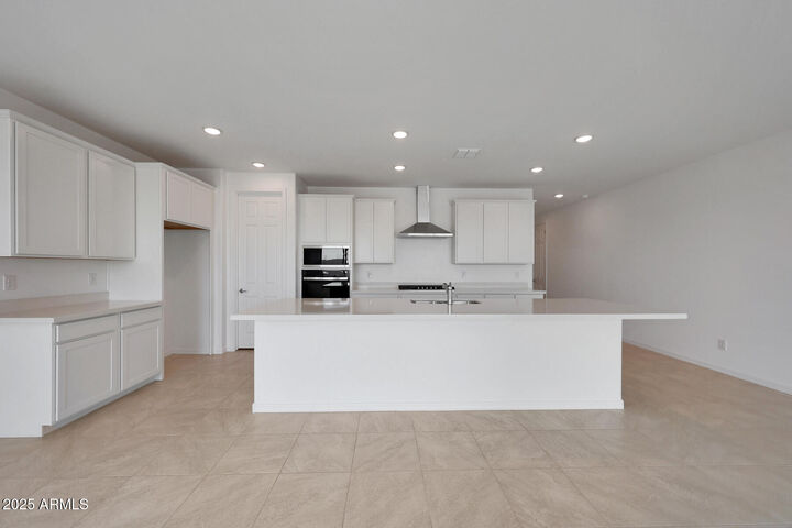 Property Photo:  793 W Riparian Drive  AZ 85140 