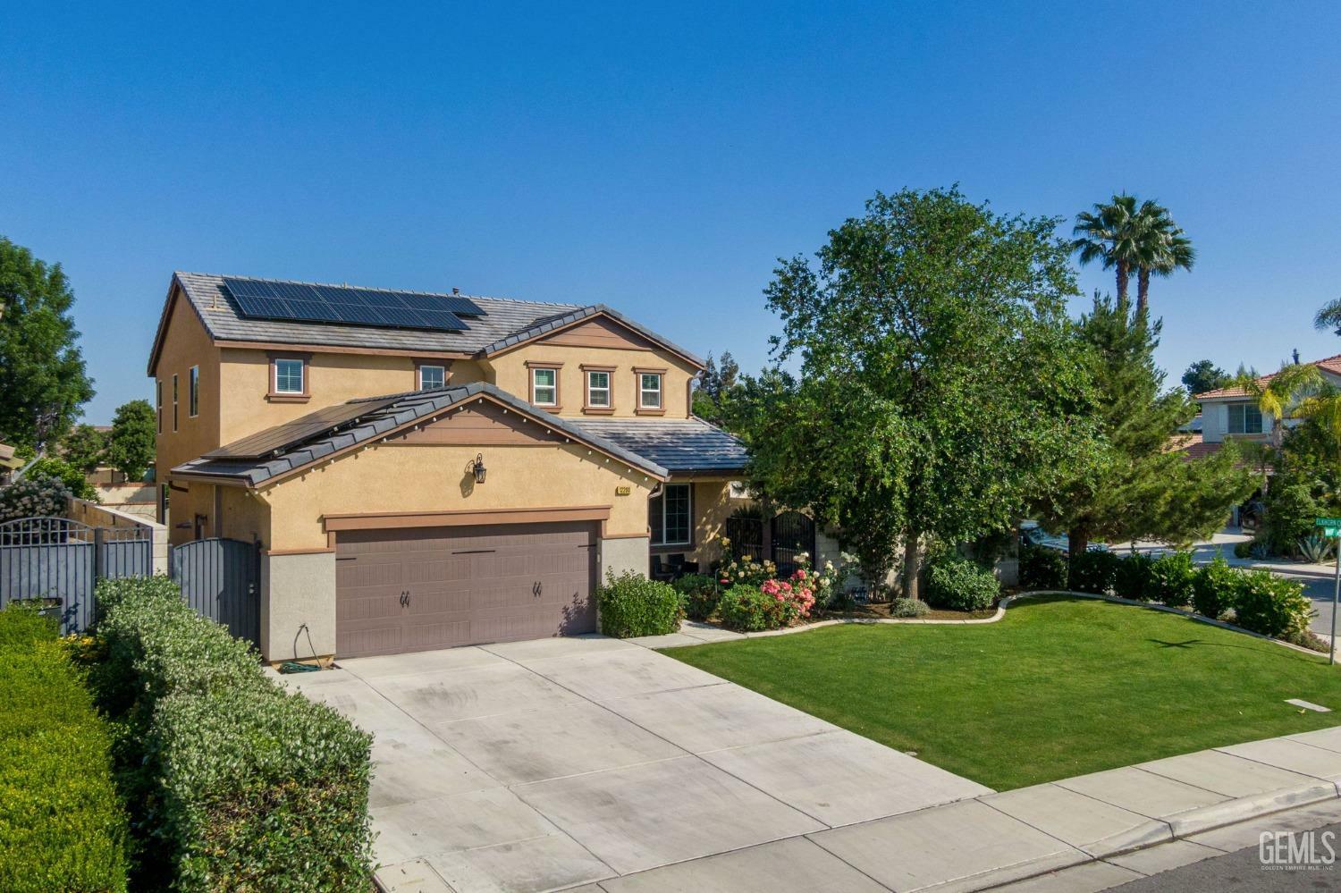 Property Photo: 12200 White Rapids Way CA 93311