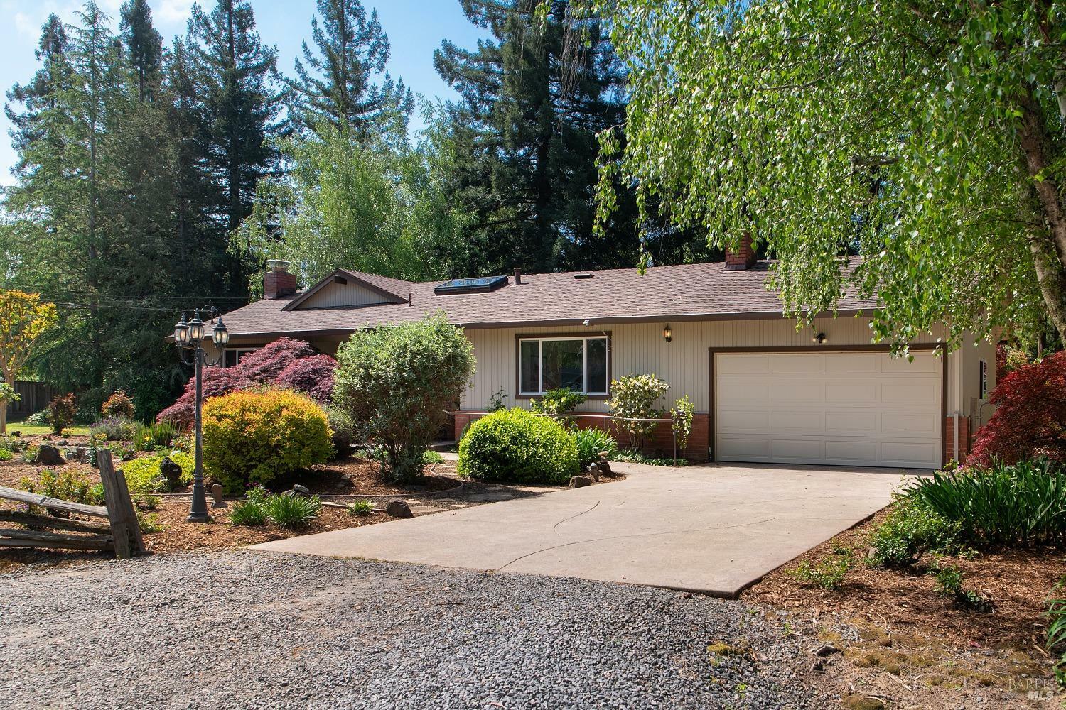 972 Daniel Street  Sebastopol CA 95472 photo
