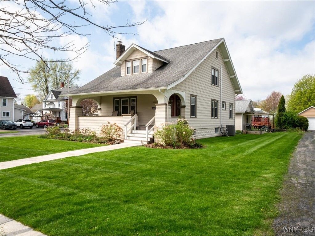 Property Photo:  1216 West Avenue  NY 14103 