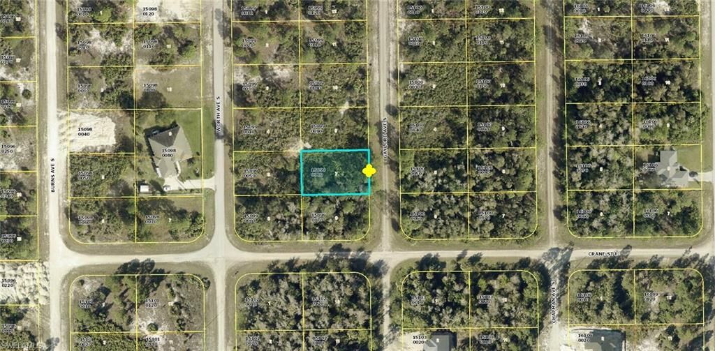 Property Photo: 836 Gaylord Ave S FL 33974