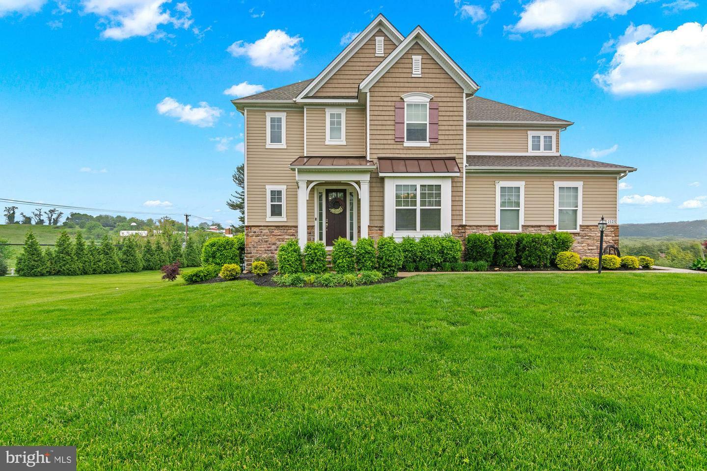 Property Photo: 2525 Floreta Court MD 21050