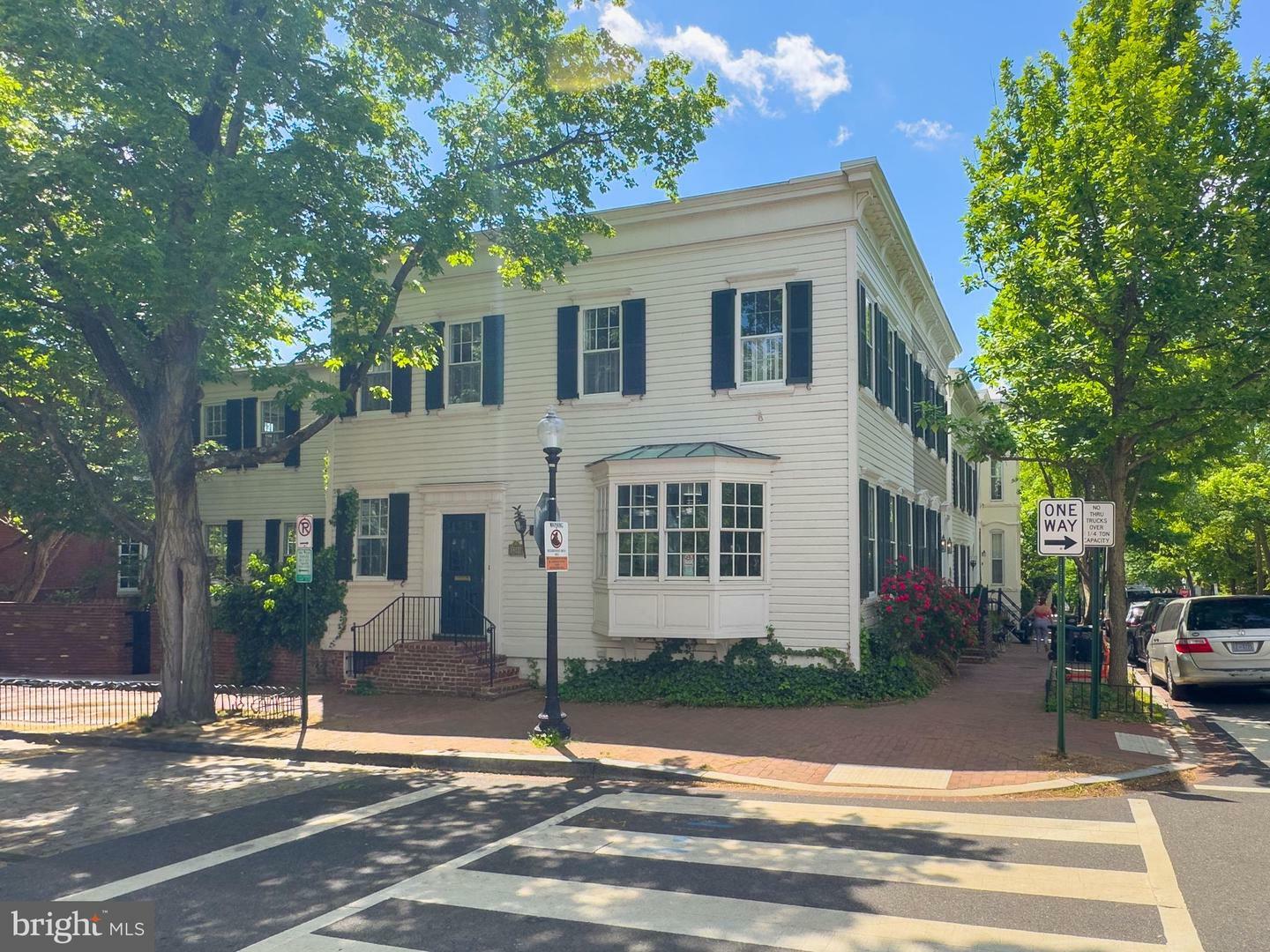 Property Photo: 3344 P Street NW DC 20007