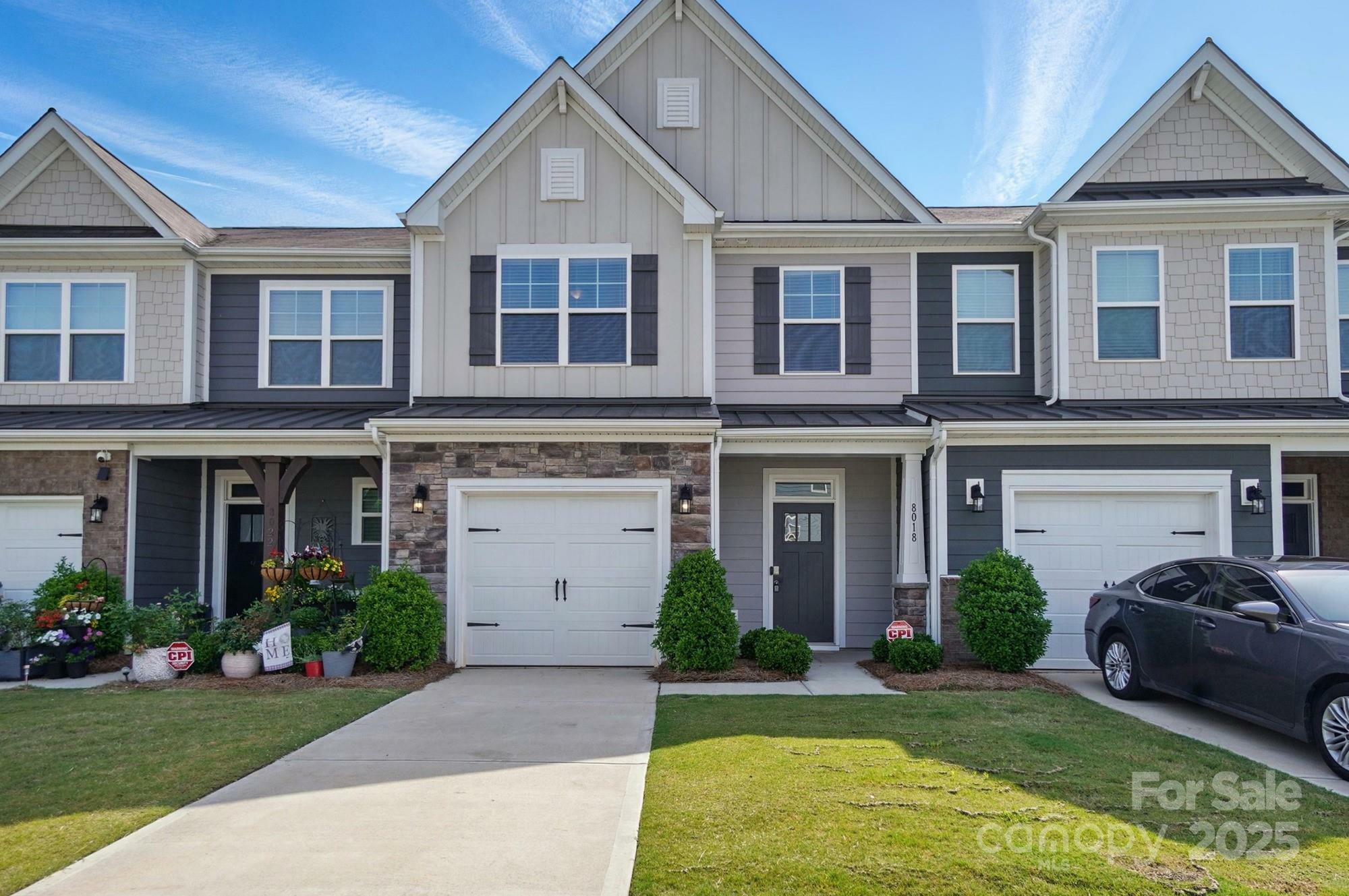 Property Photo: 8018 Saluda Drive NC 28269