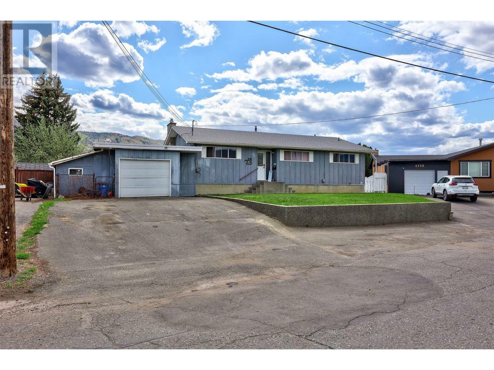 Property Photo: 2325 Downie Place BC V2B 4J7