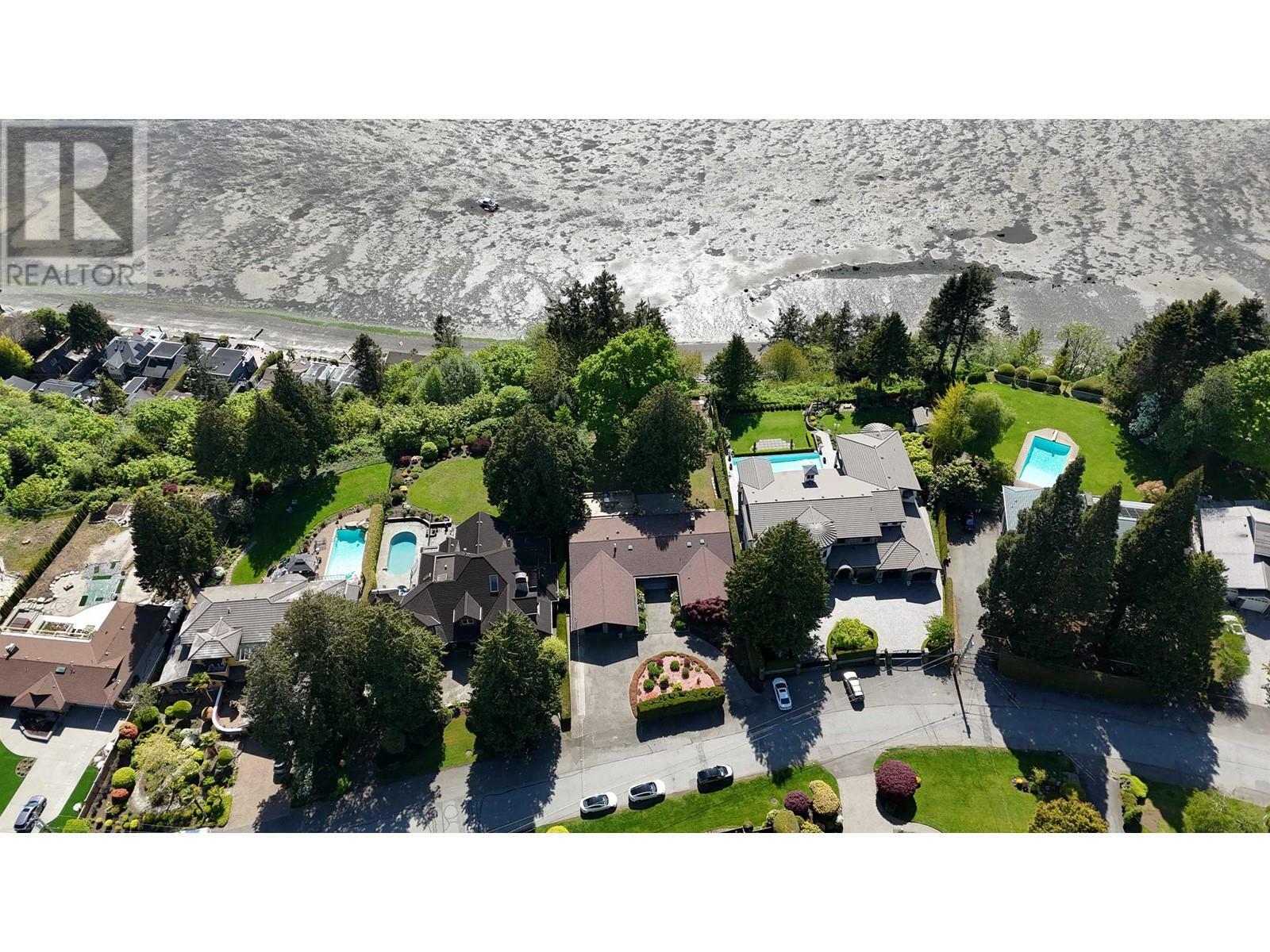 Property Photo:  1015 Pacific Drive  BC V4M 2K2 
