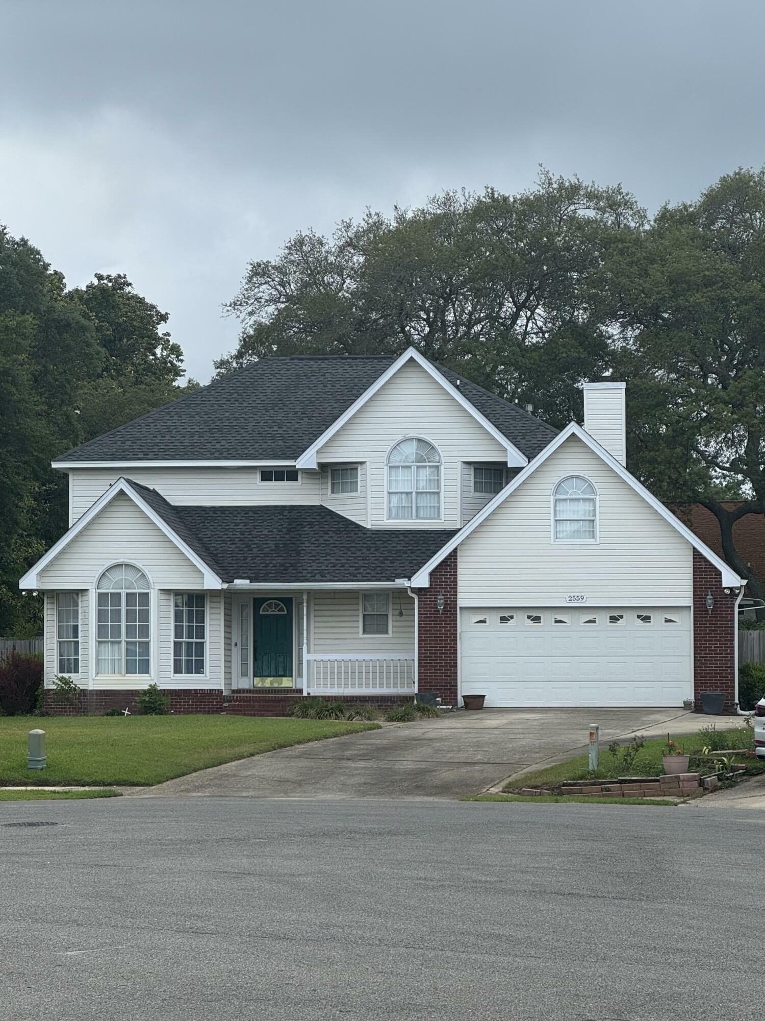 Property Photo: 2559 Barron Court FL 32579