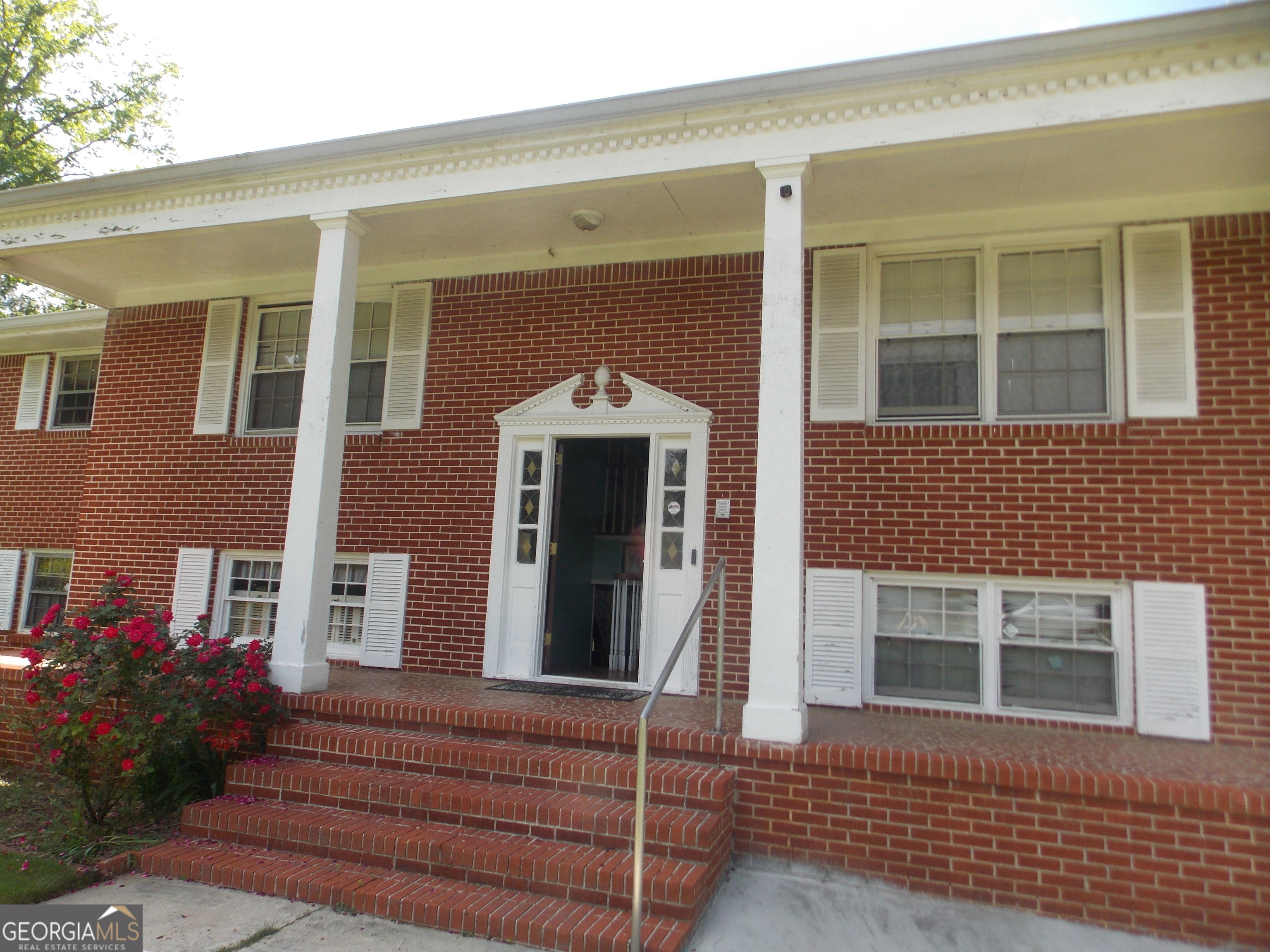 Property Photo: 803 S Hairston Road GA 30088
