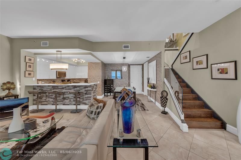 Property Photo: 2601 NE 14th Ave 112 FL 33334