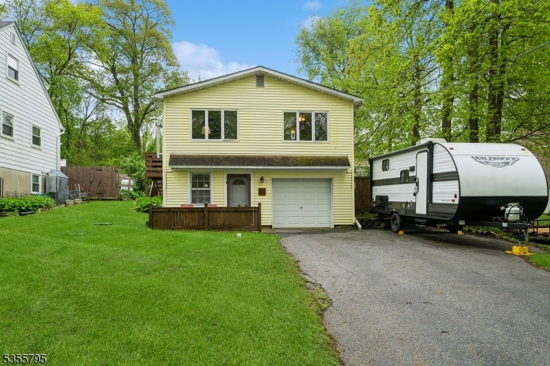Property Photo: 26 Birch Dr NJ 07462