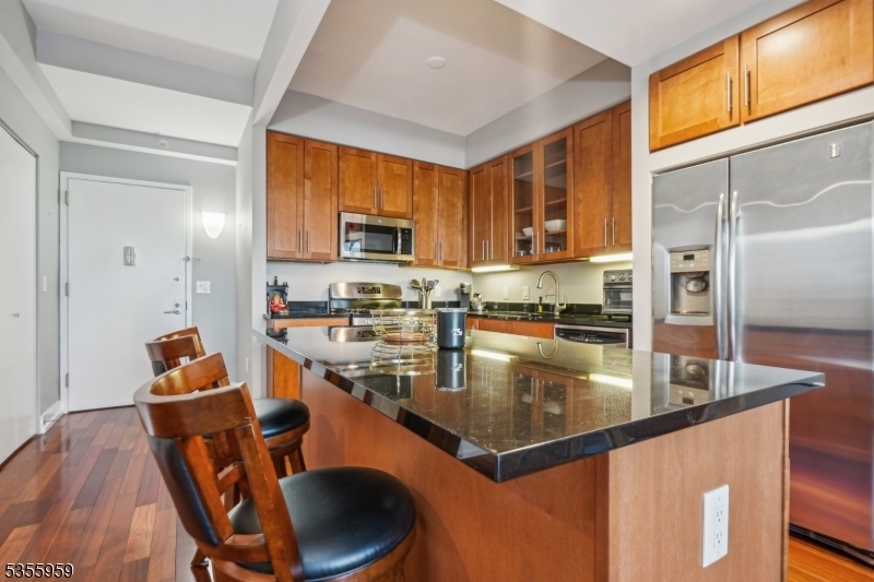 Property Photo: 389 Washington St 7G NJ 07302