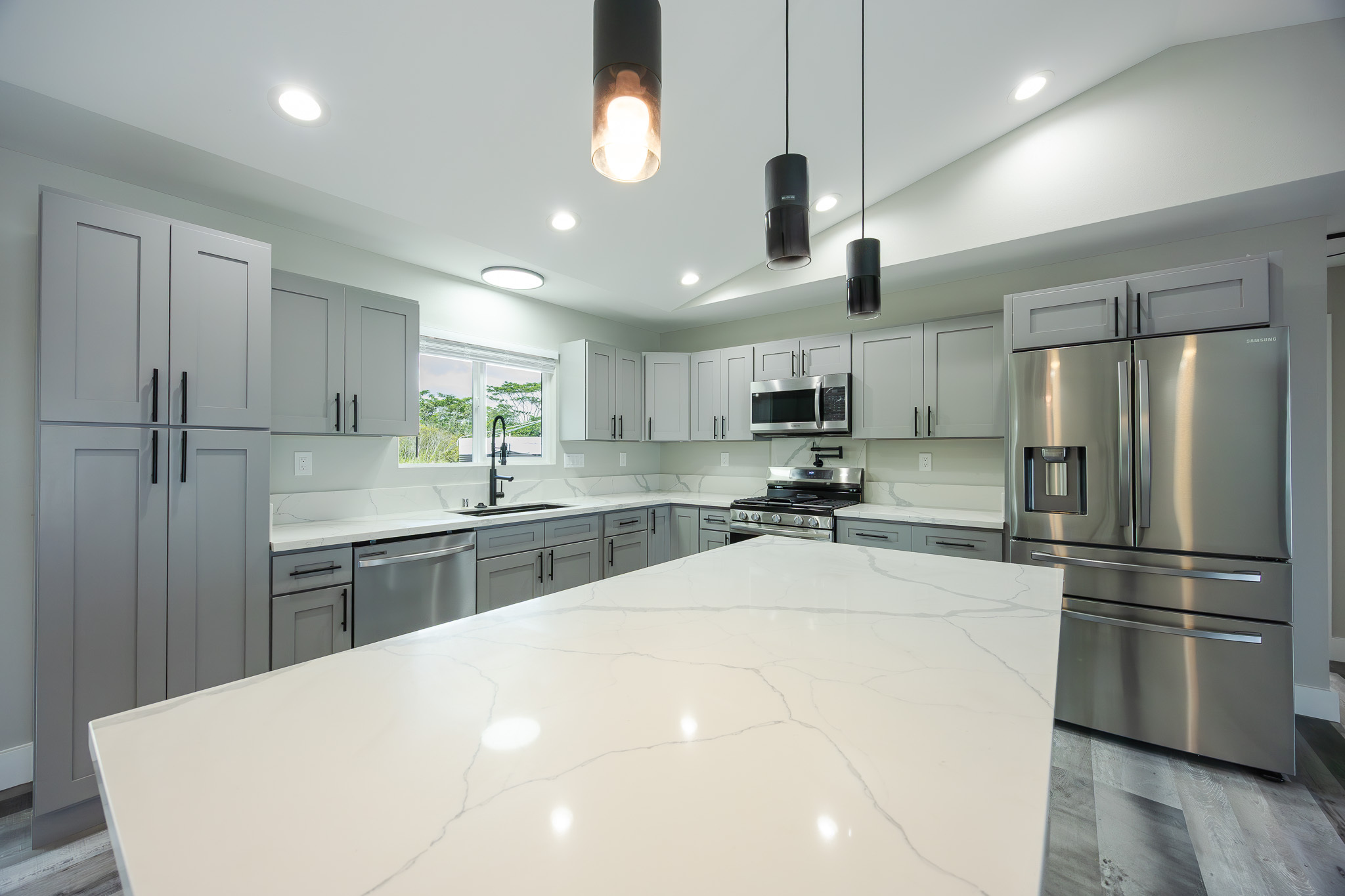 Property Photo: 15-1836 11th Ave HI 96749