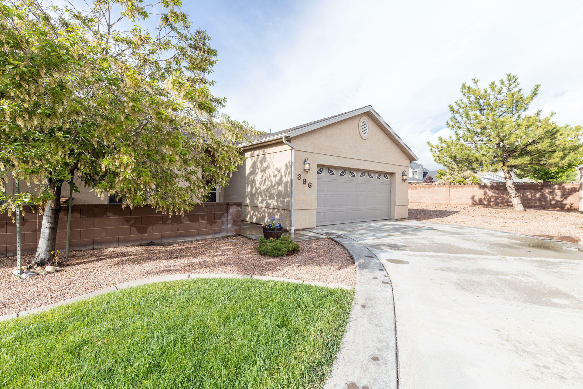Property Photo: 396 W 1500 N UT 84721