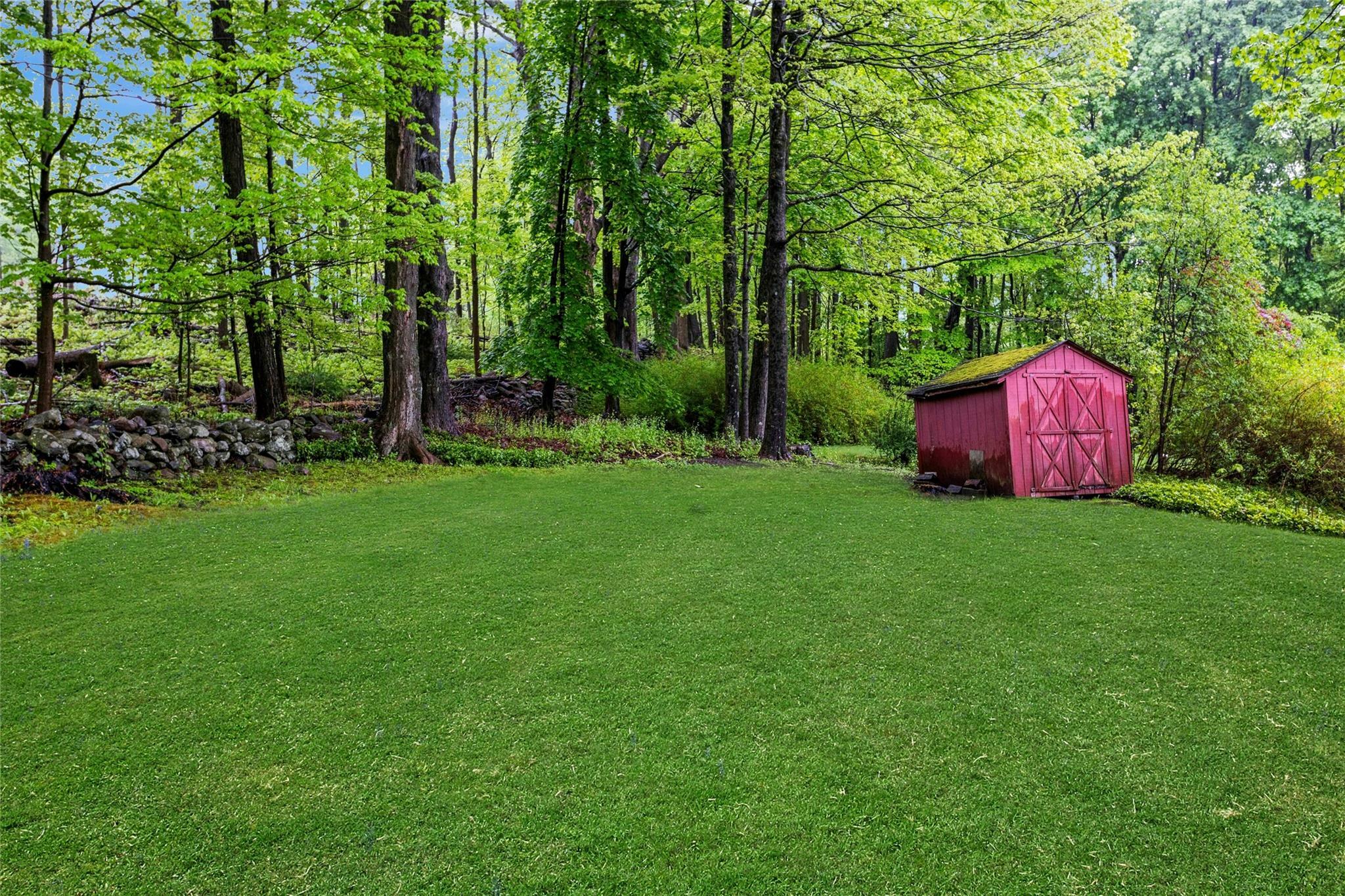 Property Photo: 12 Truesdale Lake Drive NY 10590