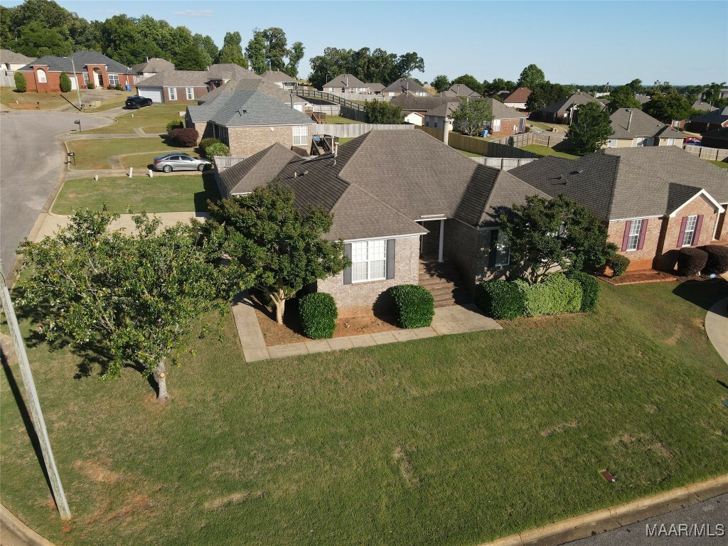 Property Photo: 1946 Regent Road AL 36066