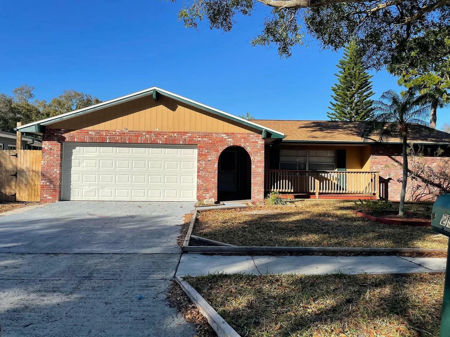Property Photo: 2334 Colonial Court FL 34698